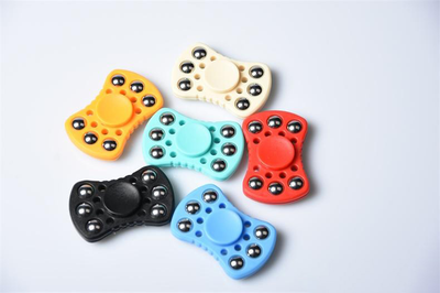 Спиннер "Cat Paws" - Milk