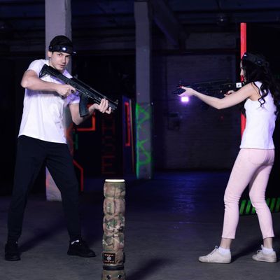 Активный корпоратив в Санкт-Петербурге с лазертагом, банкетным залом и ведущим