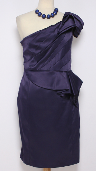 ПЛАТЬЕ АТЛАСНОЕ "К. М." драпировки и баска синее 48р