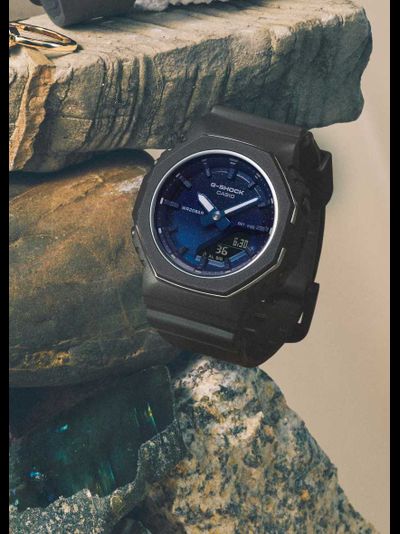 Часы Casio G-Shock GMA-P2110SC-2A